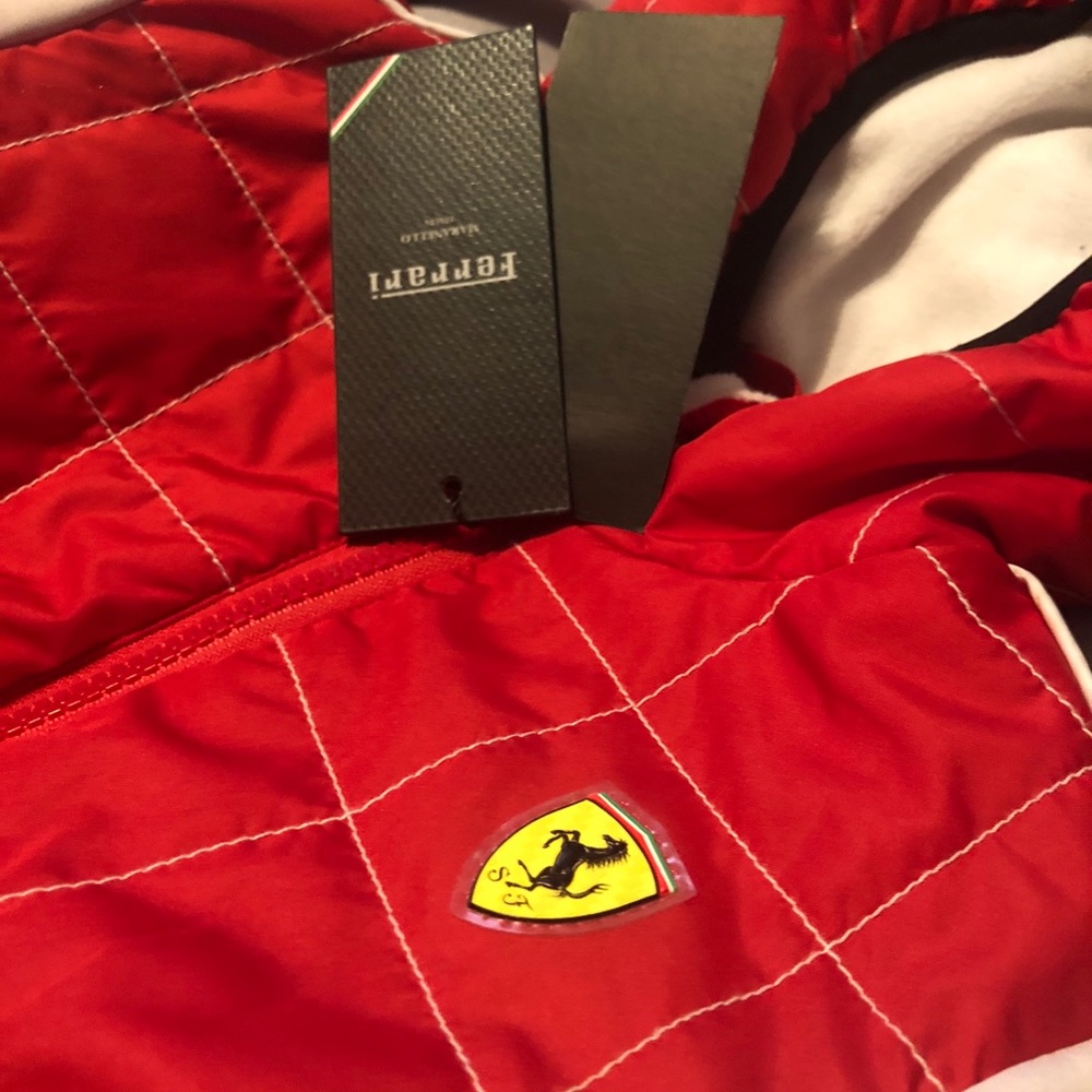 Ferrari Overall - Picture 2 of 3